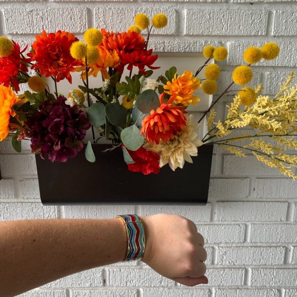 Aztec Elastic Gold Framed Plated Bracelet - Picture 2 of 4